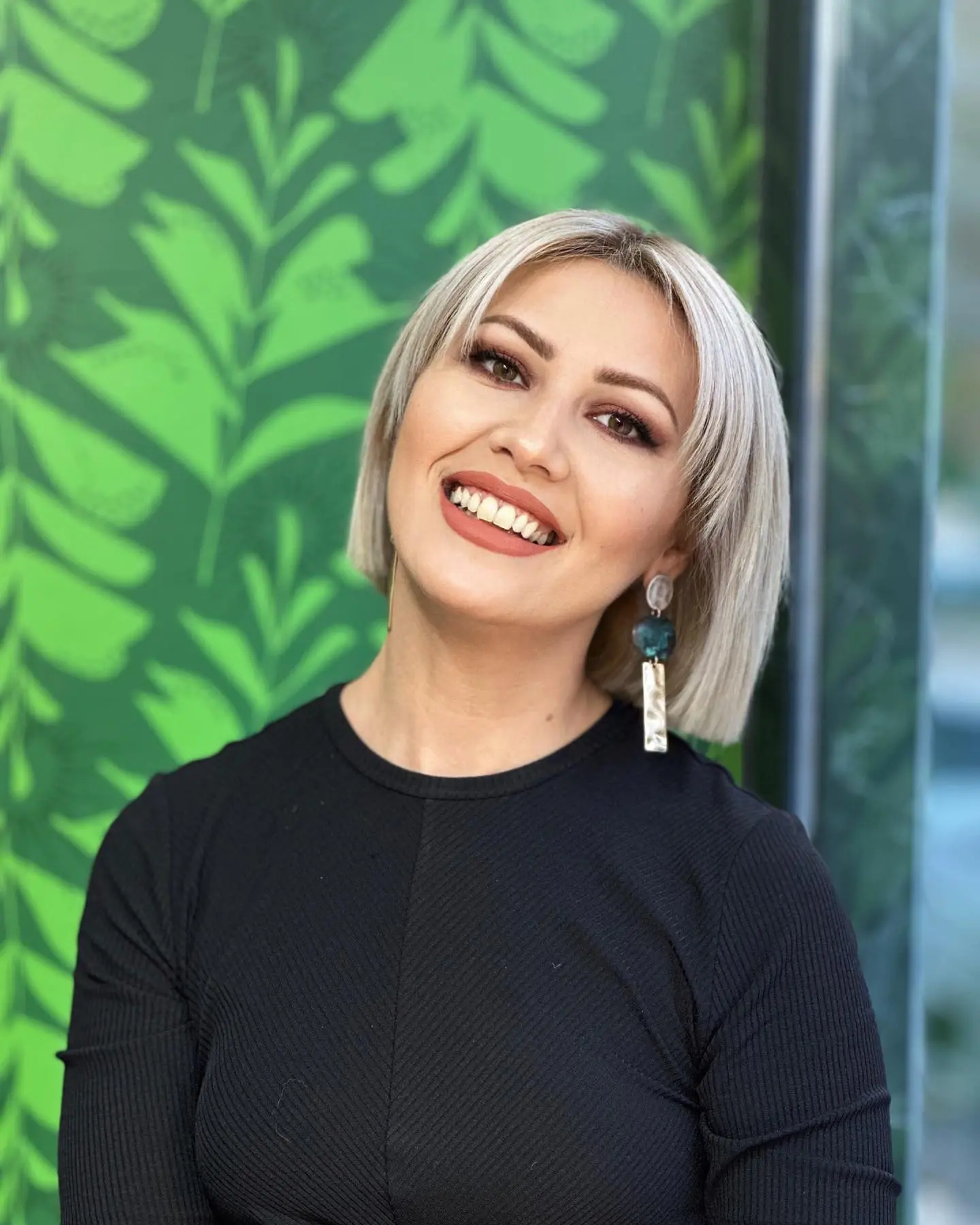 Platin sarı küt kesim